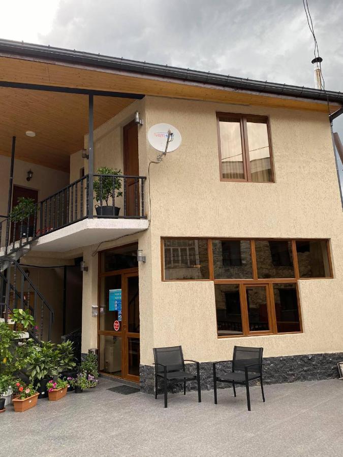Guest House Nikala ميستيا المظهر الخارجي الصورة