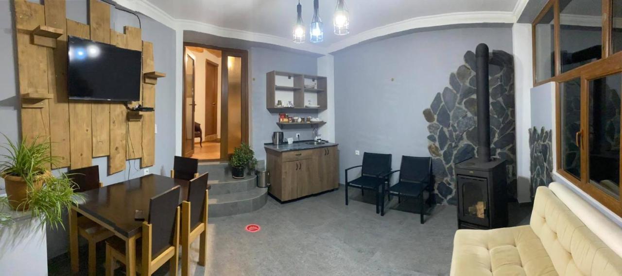 Guest House Nikala ميستيا المظهر الخارجي الصورة