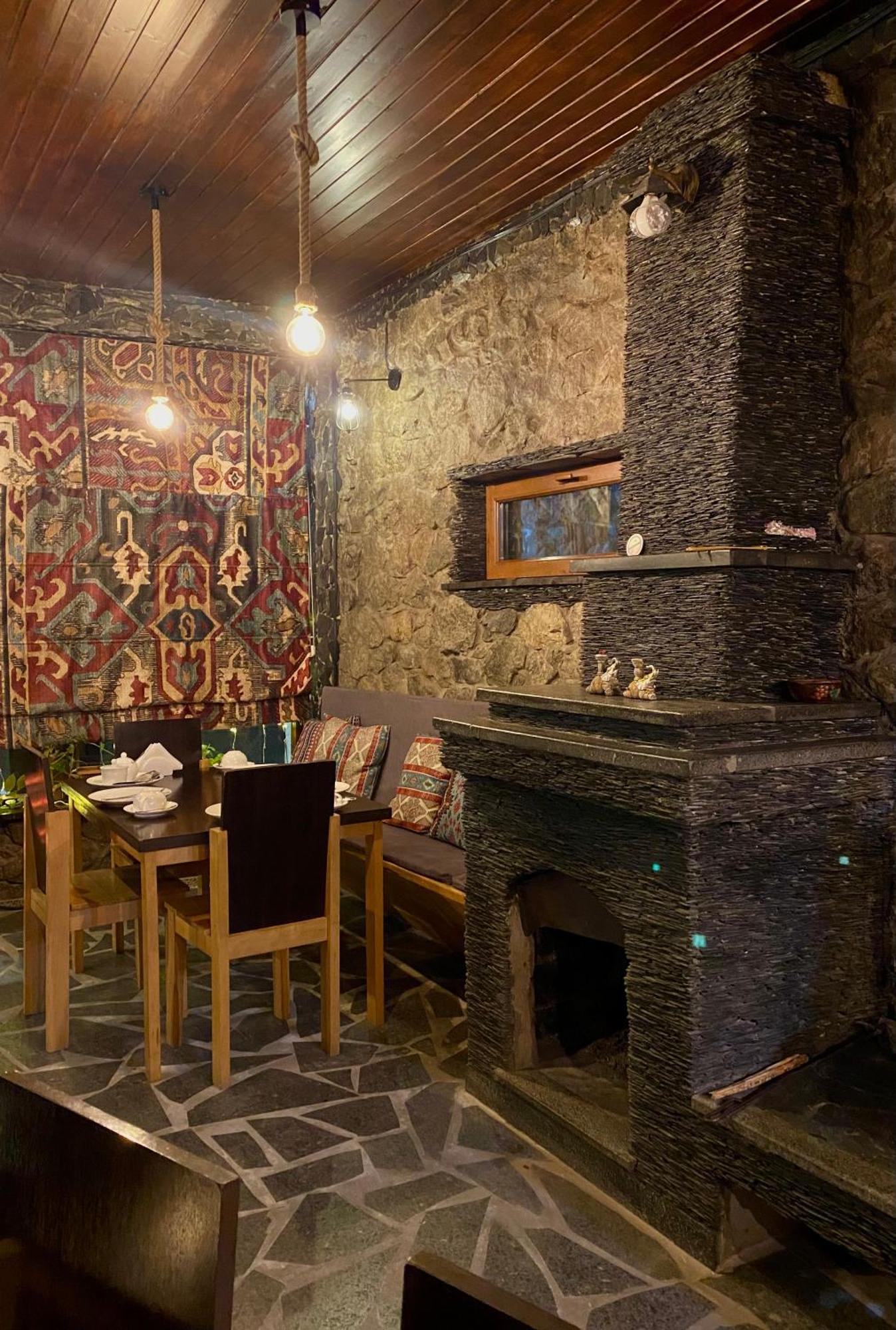 Guest House Nikala ميستيا المظهر الخارجي الصورة