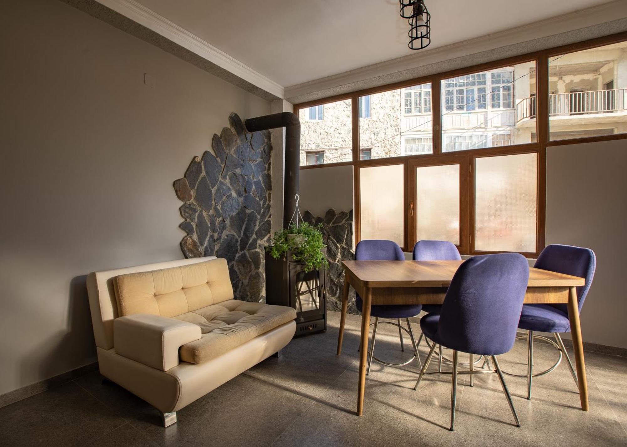 Guest House Nikala ميستيا المظهر الخارجي الصورة