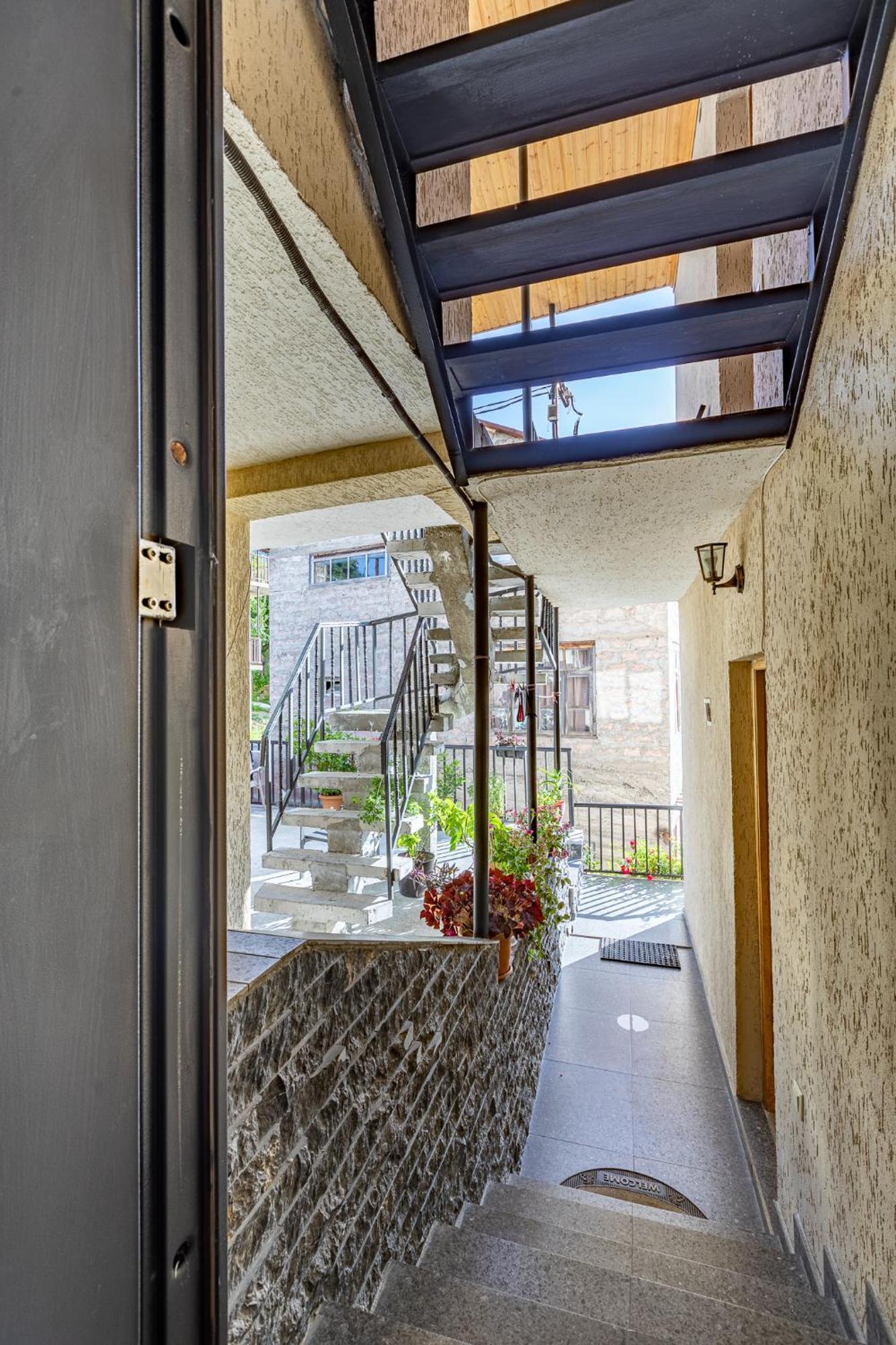 Guest House Nikala ميستيا المظهر الخارجي الصورة