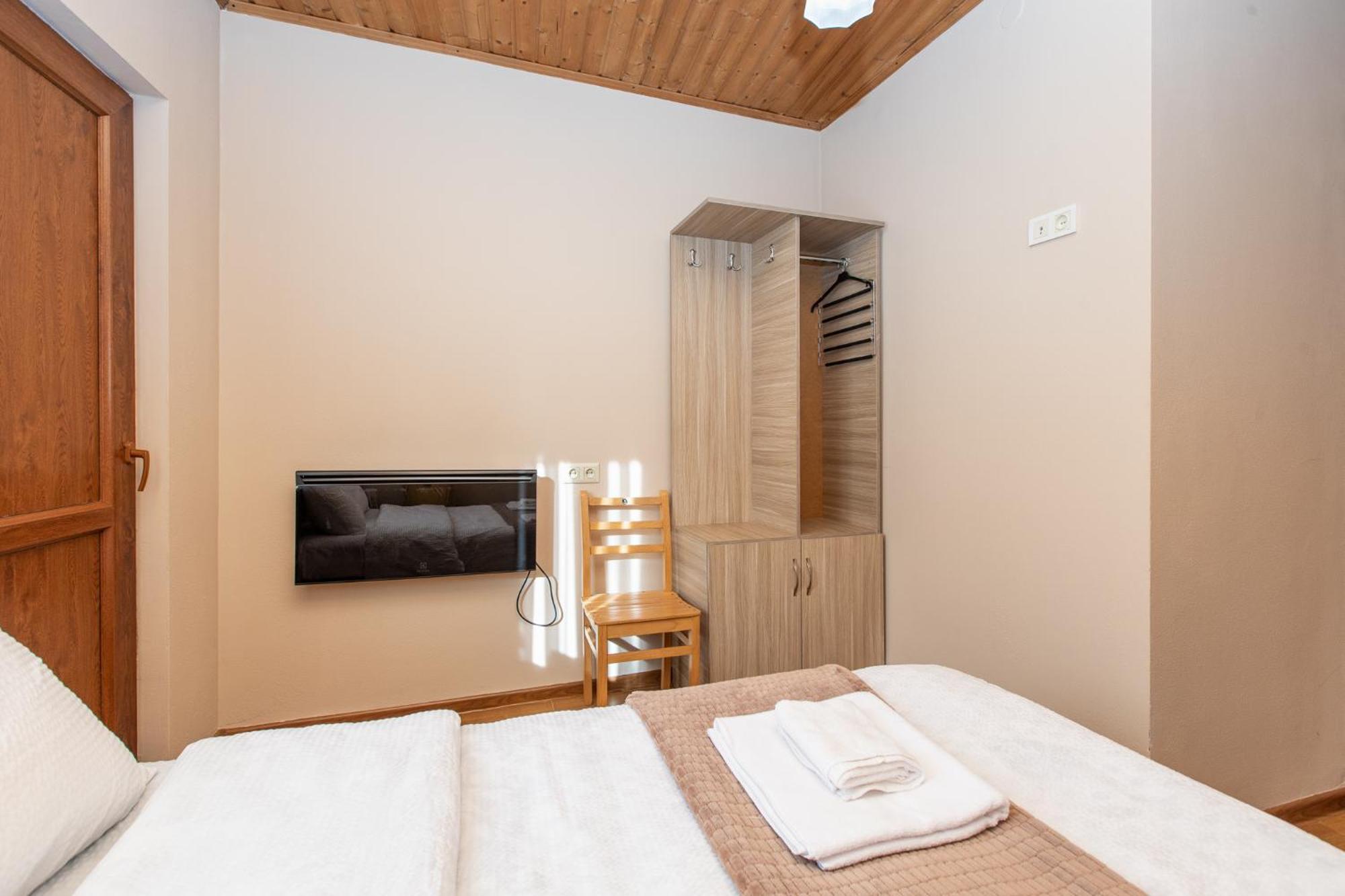 Guest House Nikala ميستيا المظهر الخارجي الصورة