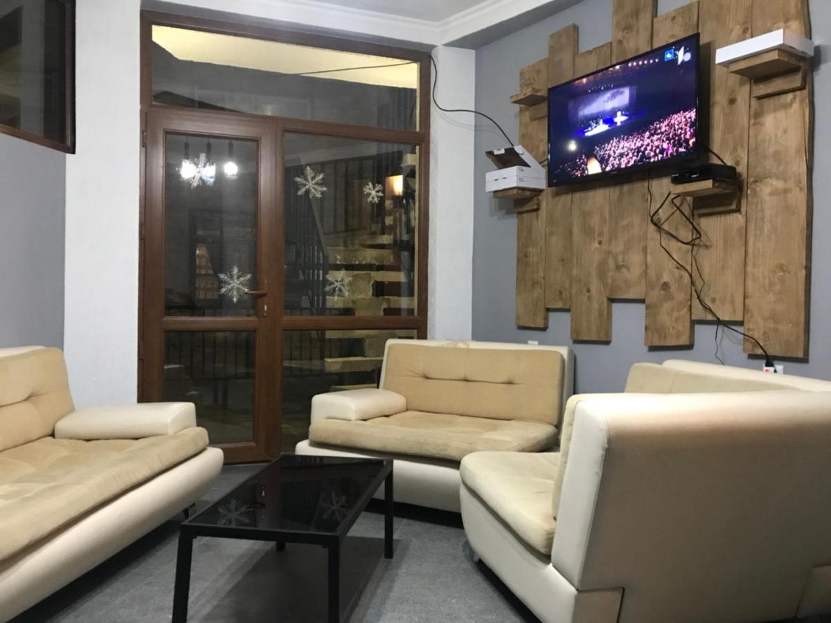 Guest House Nikala ميستيا المظهر الخارجي الصورة